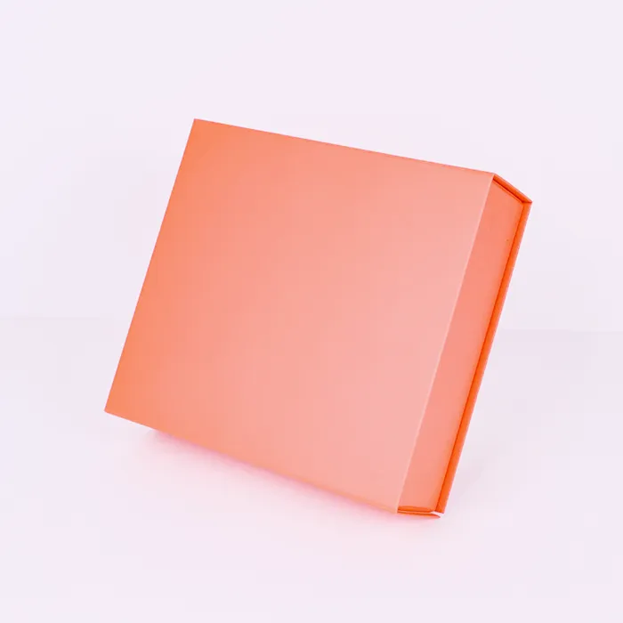 फोल्ड करण्यायोग्य गिफ्ट बॉक्स